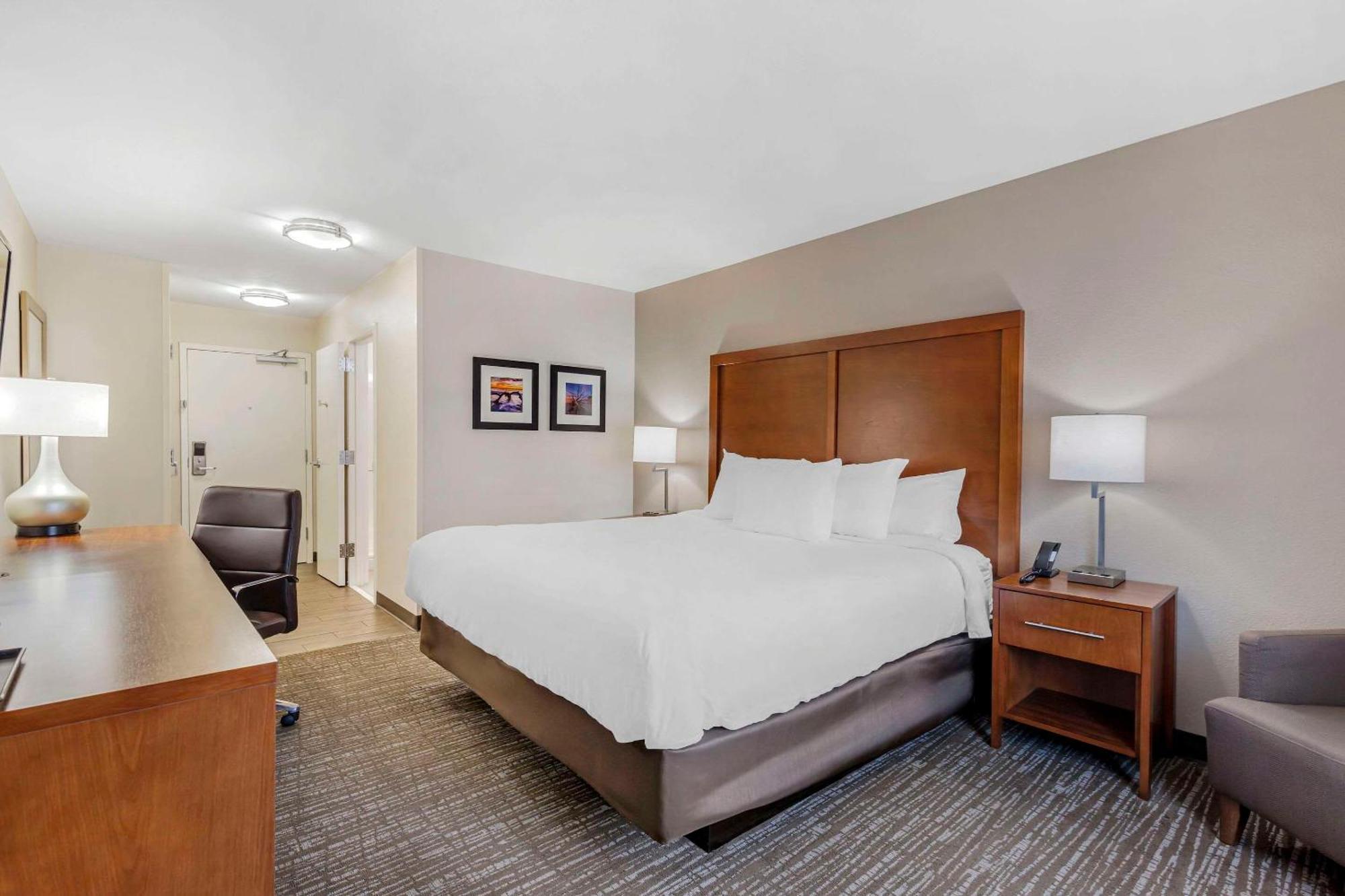 Comfort Inn & Suites Брунсуик Екстериор снимка